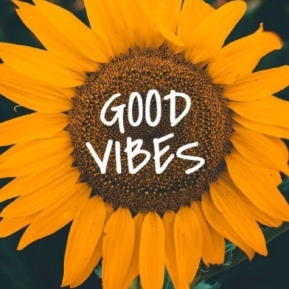 LIKE THIS LISTING to be notified when I do a share show. - Picture 7 of 9